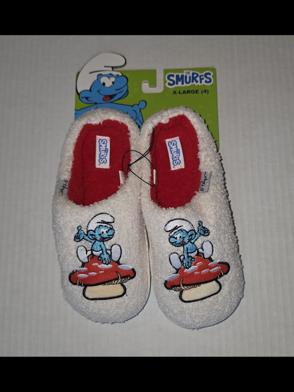 The Smurfs Kids White & Red Slippers SZ 4(Youth)